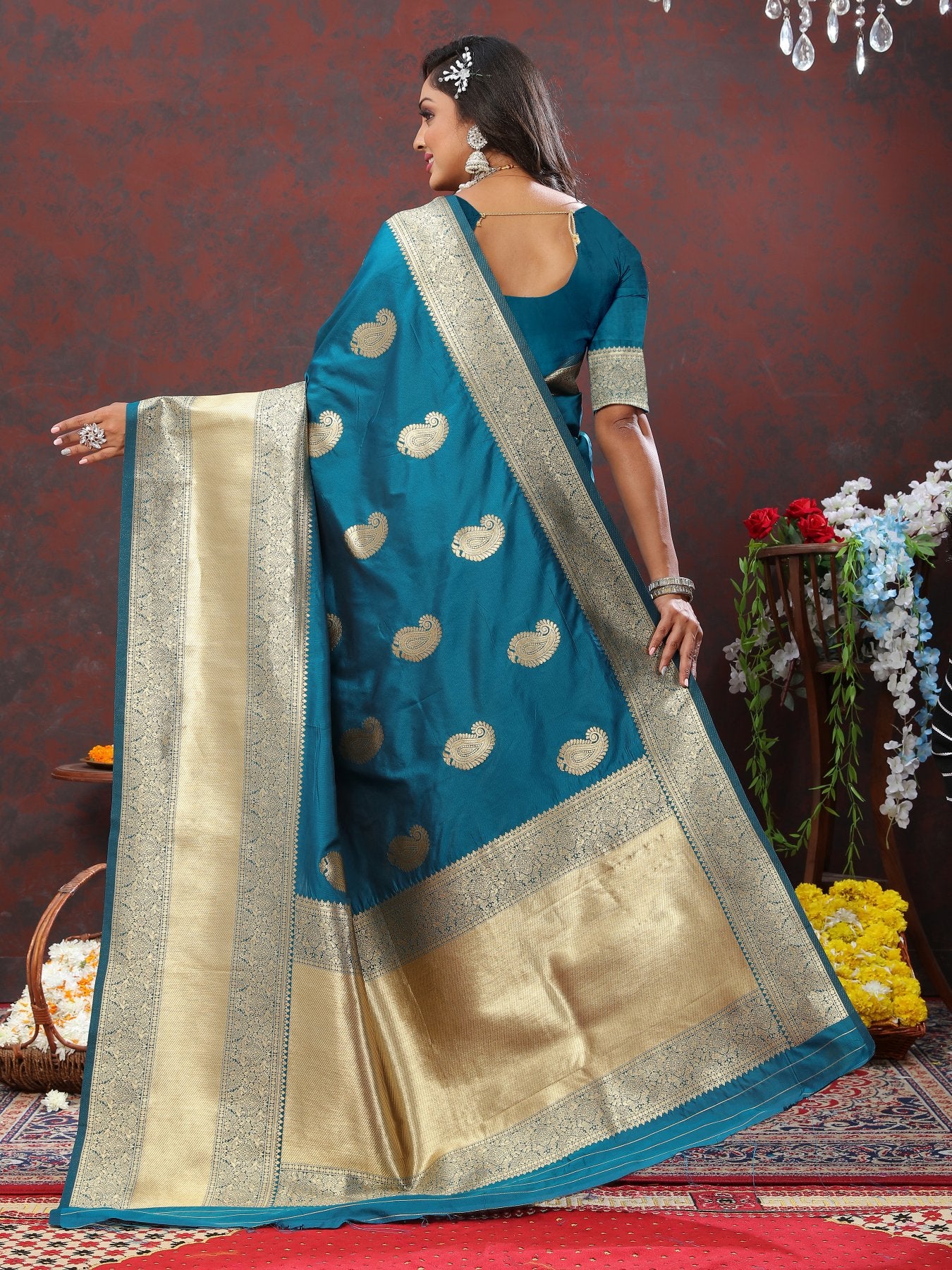 Felicitous Rama Soft Banarasi Silk Saree With Ephemeral Blouse Piece