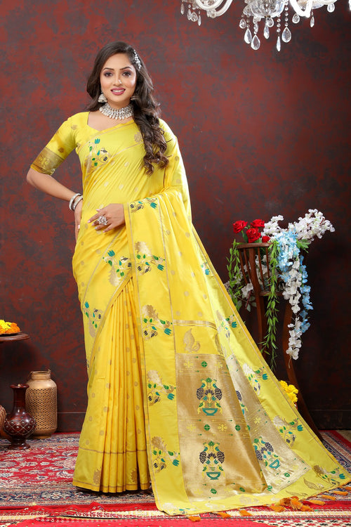 Load image into Gallery viewer, Sumptuous Lemon Paithani Silk Saree With Glamorous Blouse Piece
