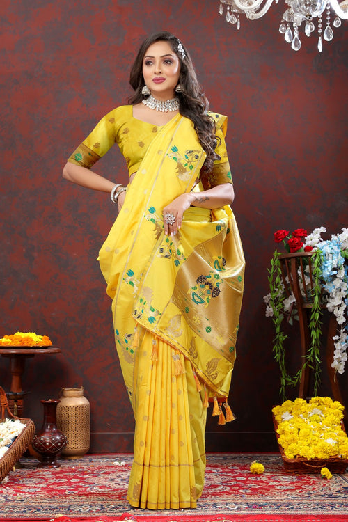 Load image into Gallery viewer, Sumptuous Lemon Paithani Silk Saree With Glamorous Blouse Piece
