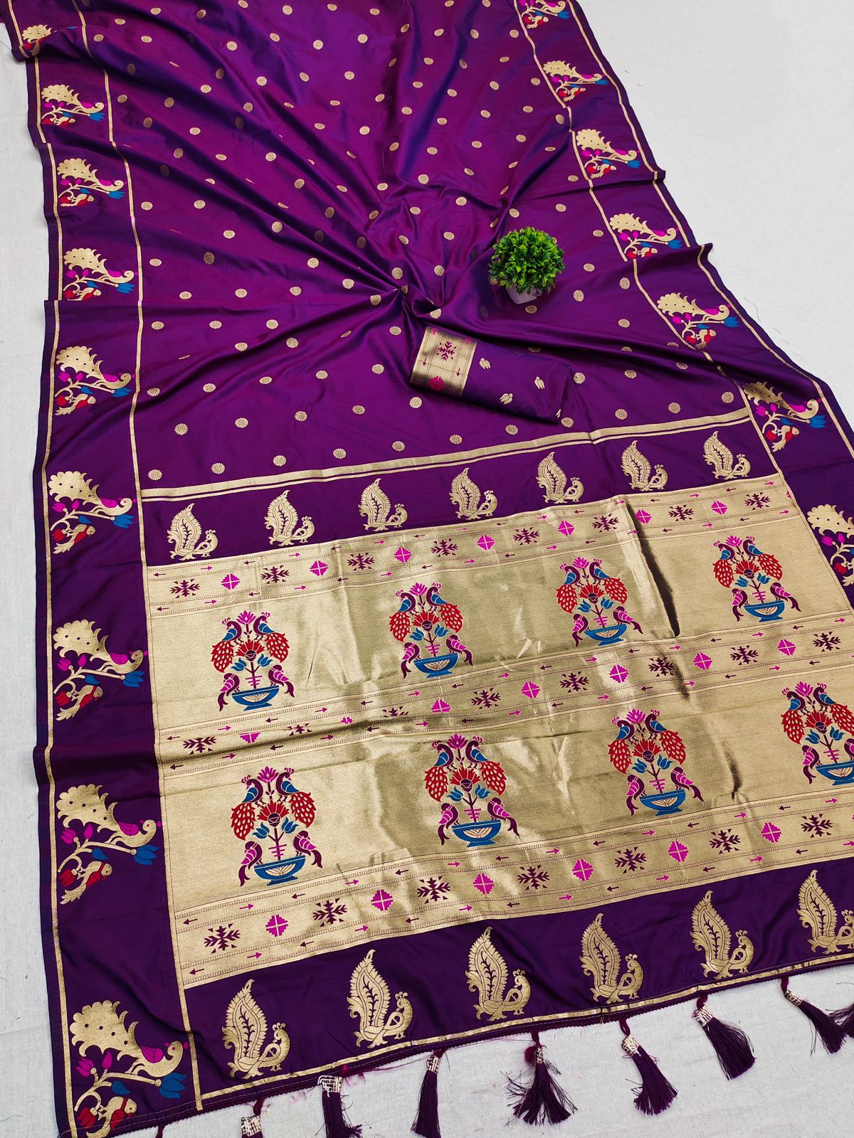 Prodigal Purple Paithani Silk Saree With Piquant Blouse Piece