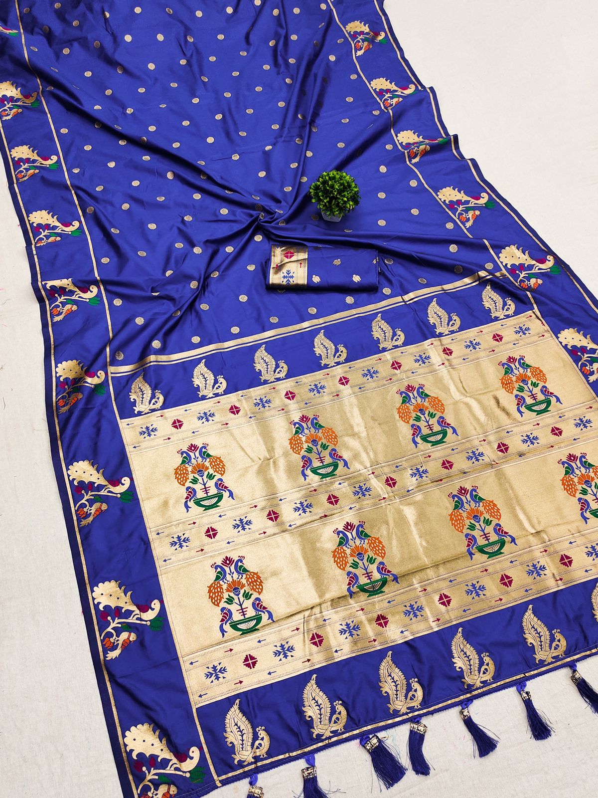 Profuse Royal Blue Paithani Silk Saree With Winsome Blouse Piece