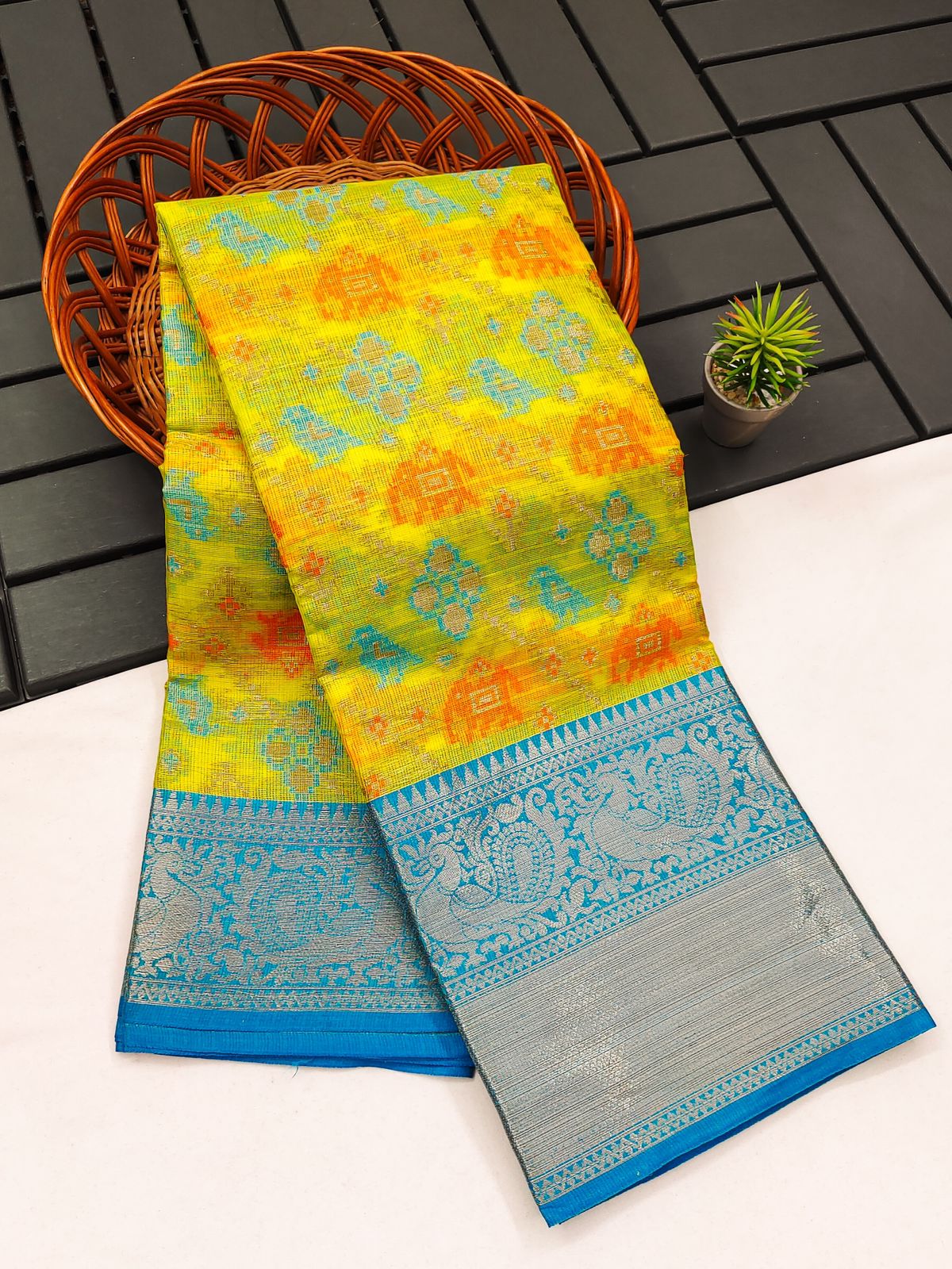 Jazzy Lemon Cotton Silk Saree With Glorious Blouse Piece