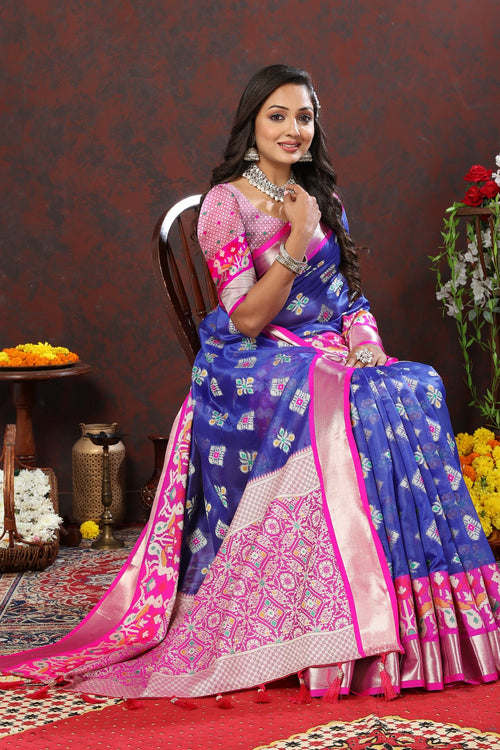 Load image into Gallery viewer, Engaging Blue Organza Silk Saree With Imaginative Blouse Piece
