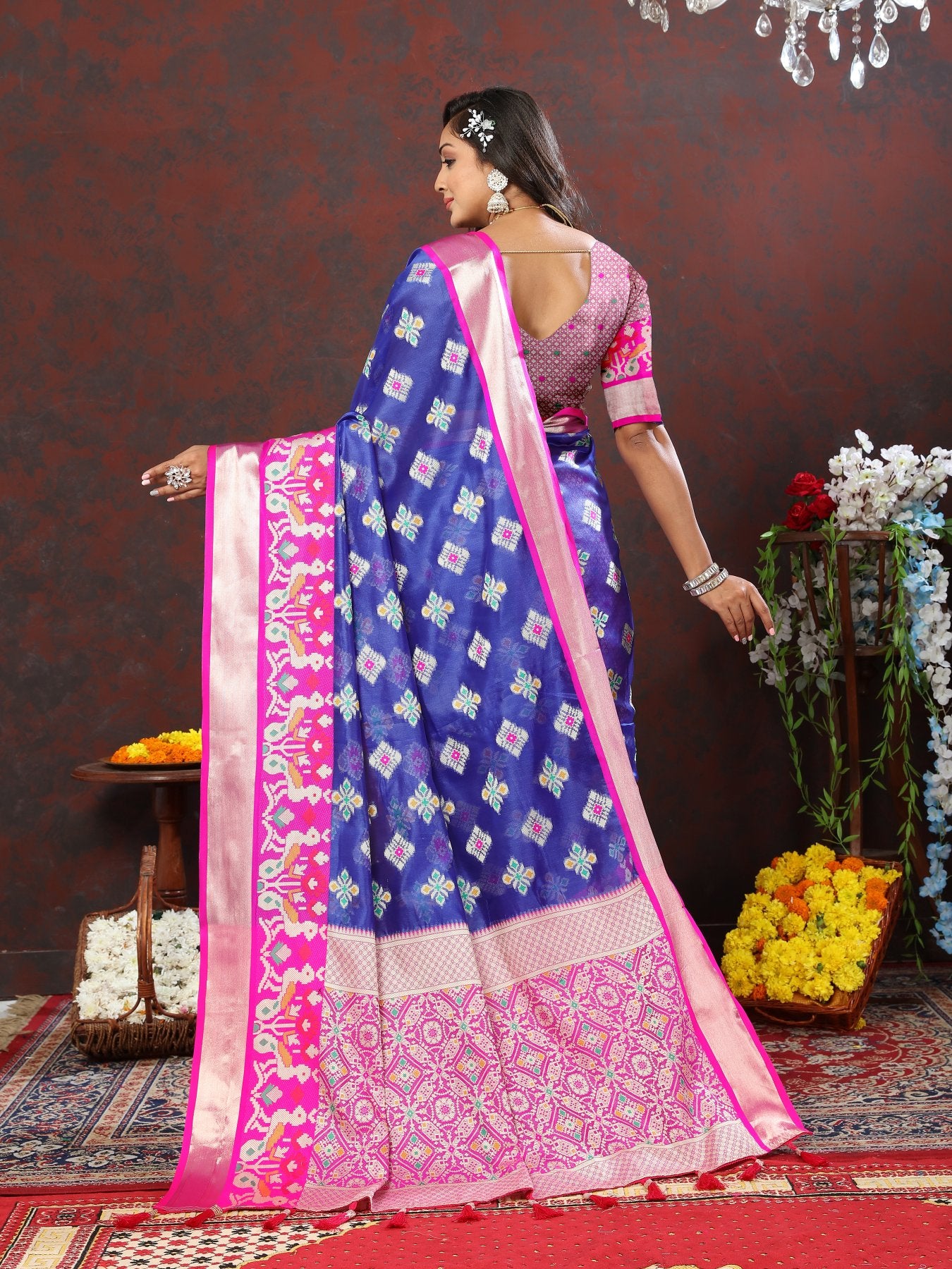 Engaging Blue Organza Silk Saree With Imaginative Blouse Piece