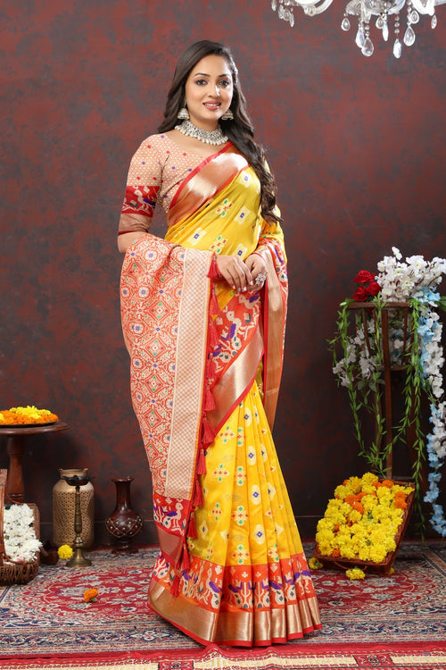 Load image into Gallery viewer, Incredible Yellow Organza Silk Saree With Exuberant Blouse Piece
