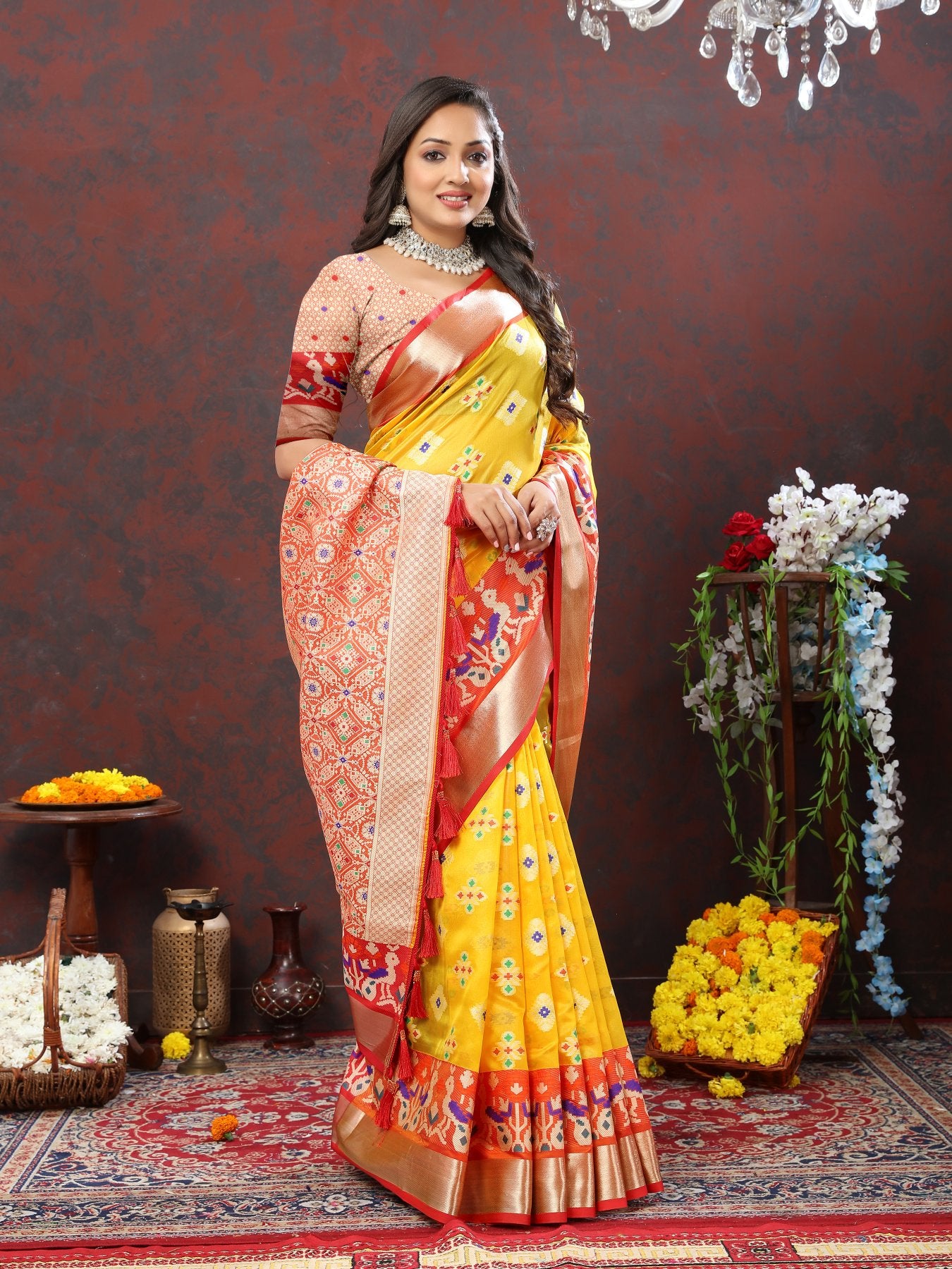 Incredible Yellow Organza Silk Saree With Exuberant Blouse Piece