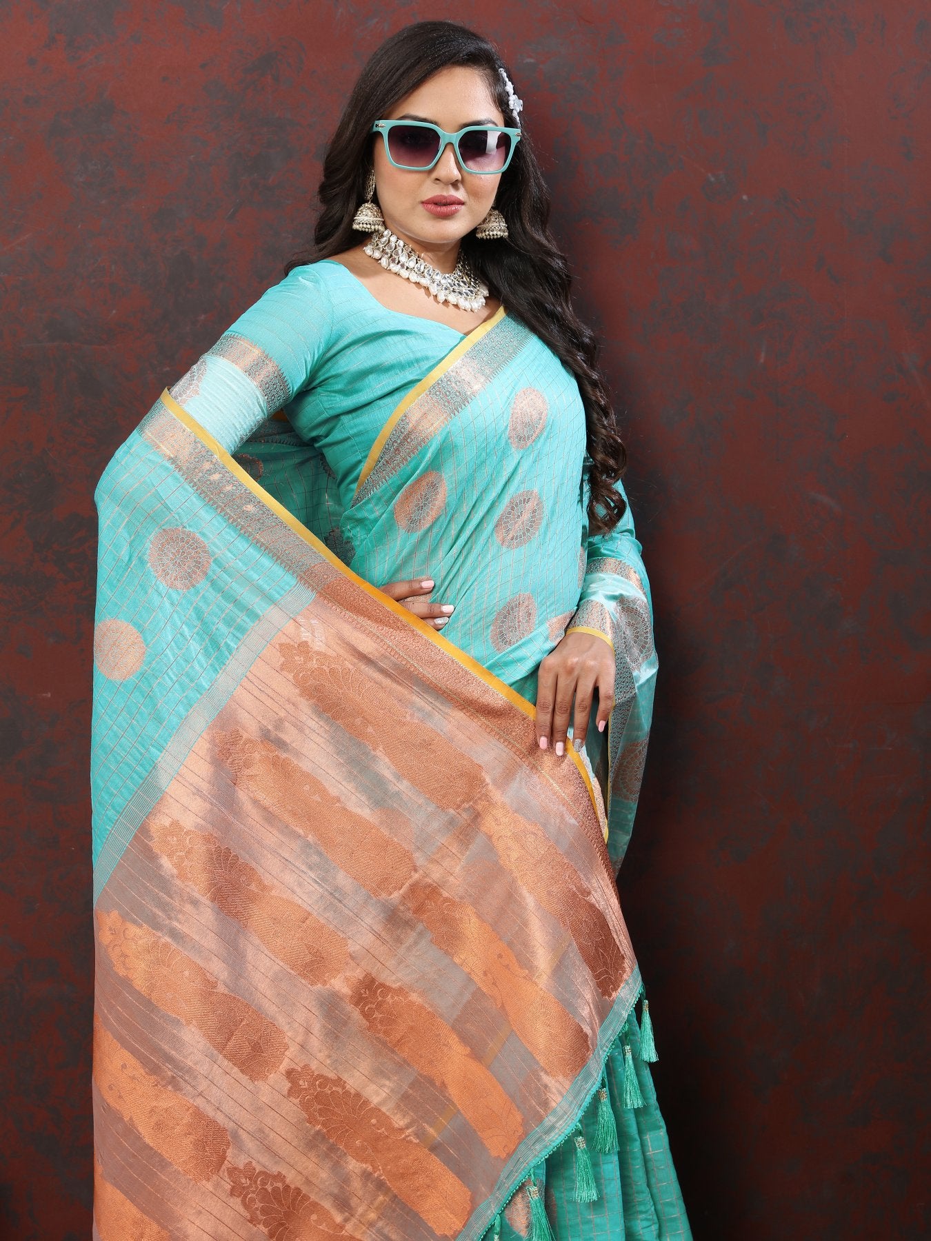 Vestigial Firozi Cotton Silk Saree With Improbable Blouse Piece