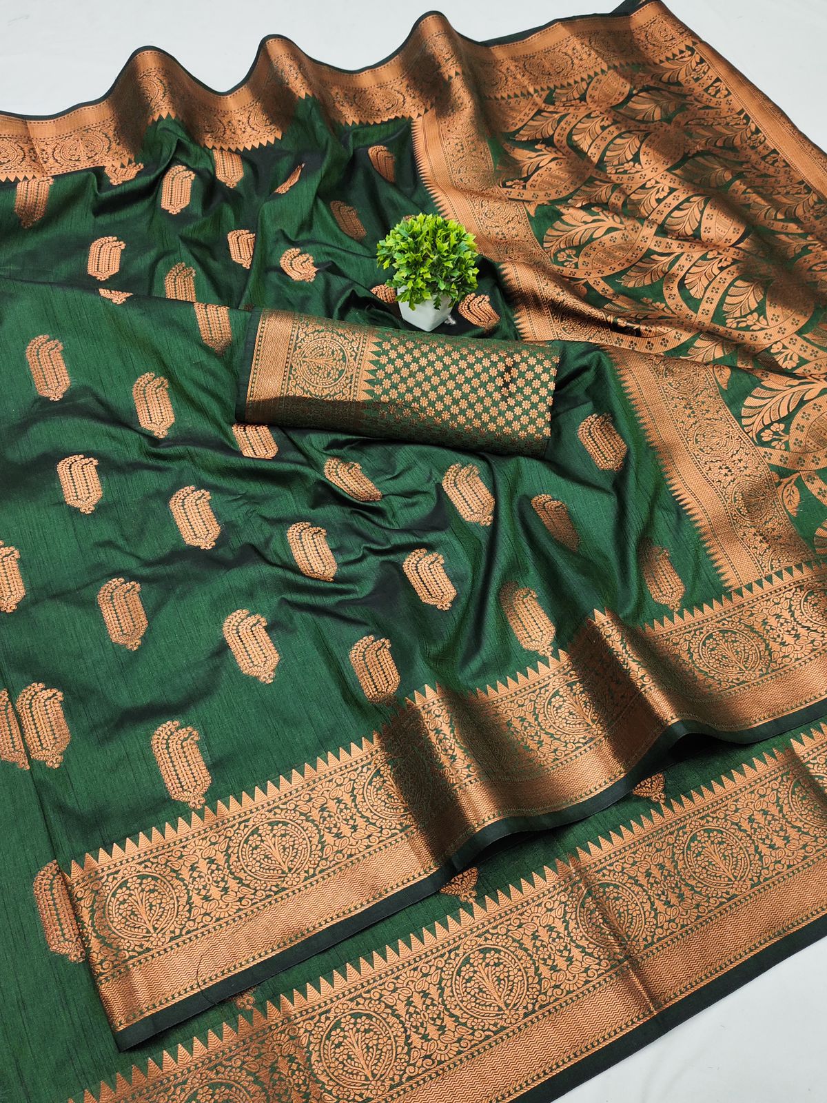 Unequalled Dark Green Soft Banarasi Silk Saree With Quixotic Blouse Piece