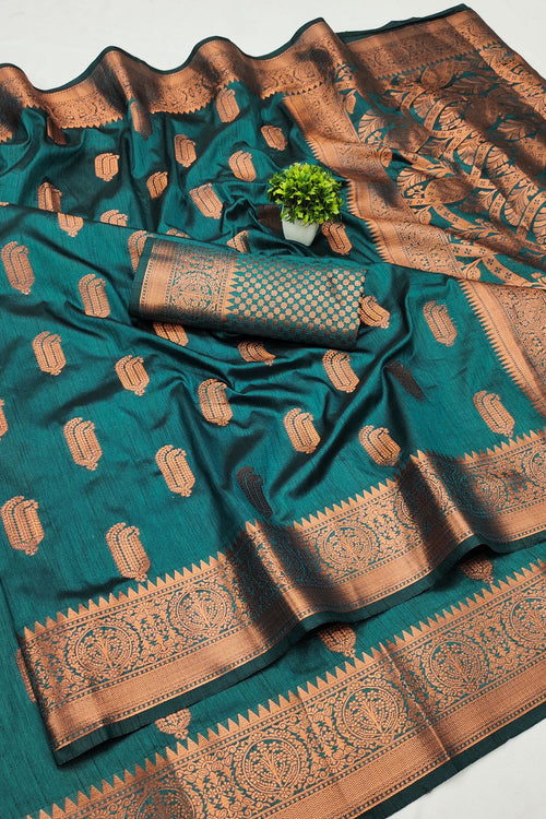 Load image into Gallery viewer, Sumptuous Rama Soft Banarasi Silk Saree With Snappy Blouse Piece
