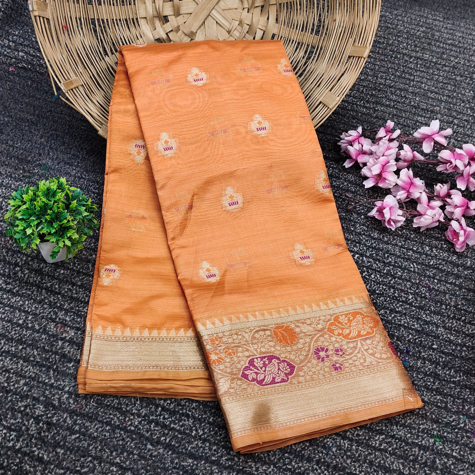 Stunner Peach Soft Banarasi Silk Saree With Grandiose Blouse Piece