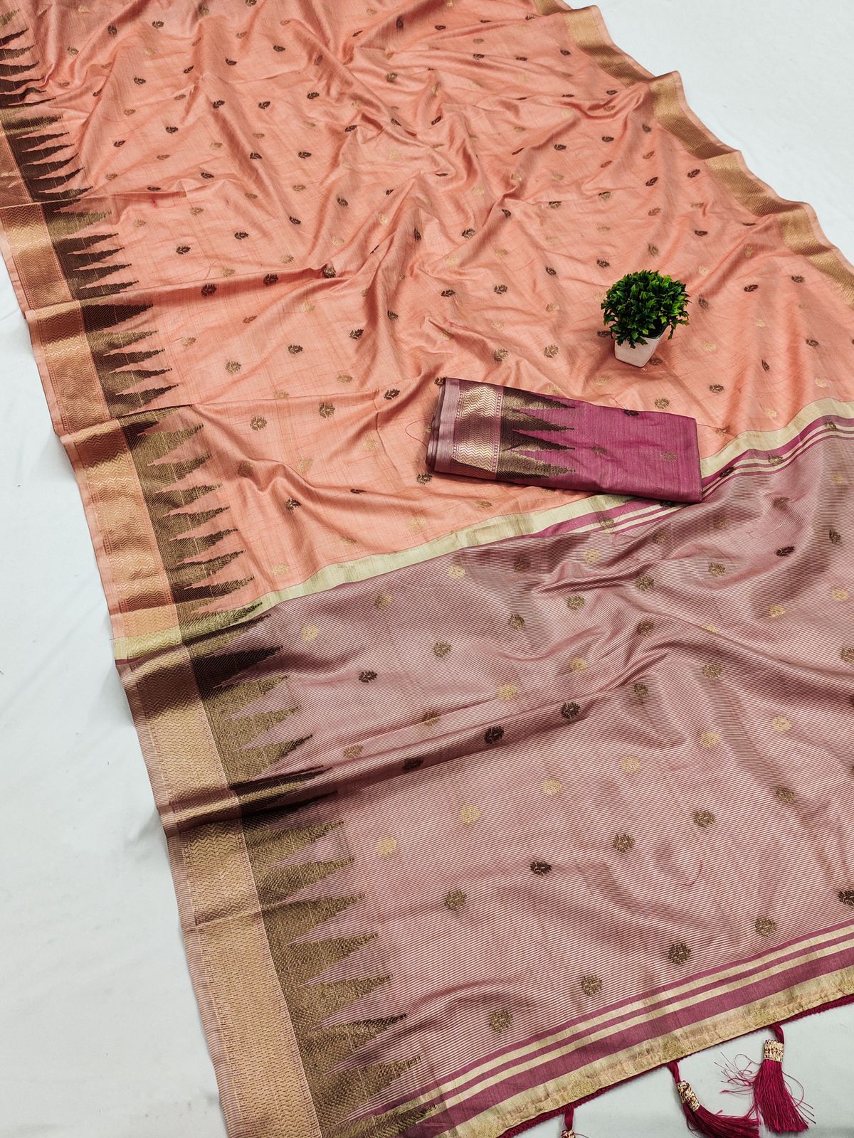 Twirling Peach Soft Banarasi Silk Saree With Bucolic Blouse Piece