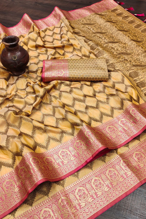 Load image into Gallery viewer, Splendiferous Yellow Soft Banarasi Silk Saree With Profuse Blouse Piece
