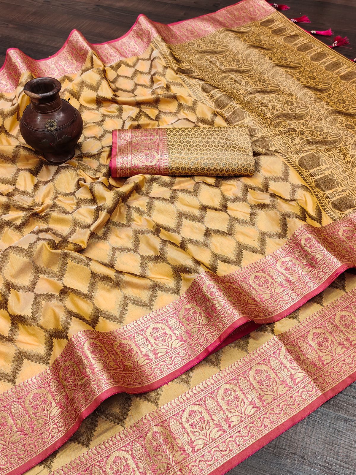 Splendiferous Yellow Soft Banarasi Silk Saree With Profuse Blouse Piece