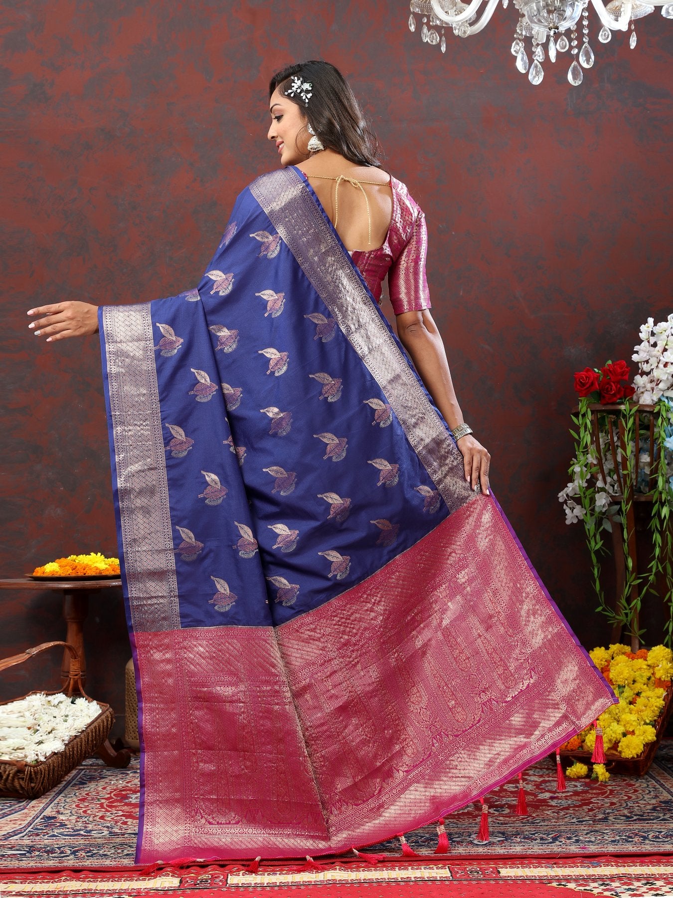 Engaging Navy Blue Soft Banarasi Silk Saree With Exuberant Blouse Piece