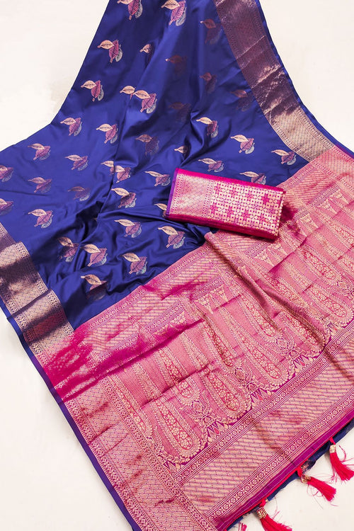 Load image into Gallery viewer, Engaging Navy Blue Soft Banarasi Silk Saree With Exuberant Blouse Piece
