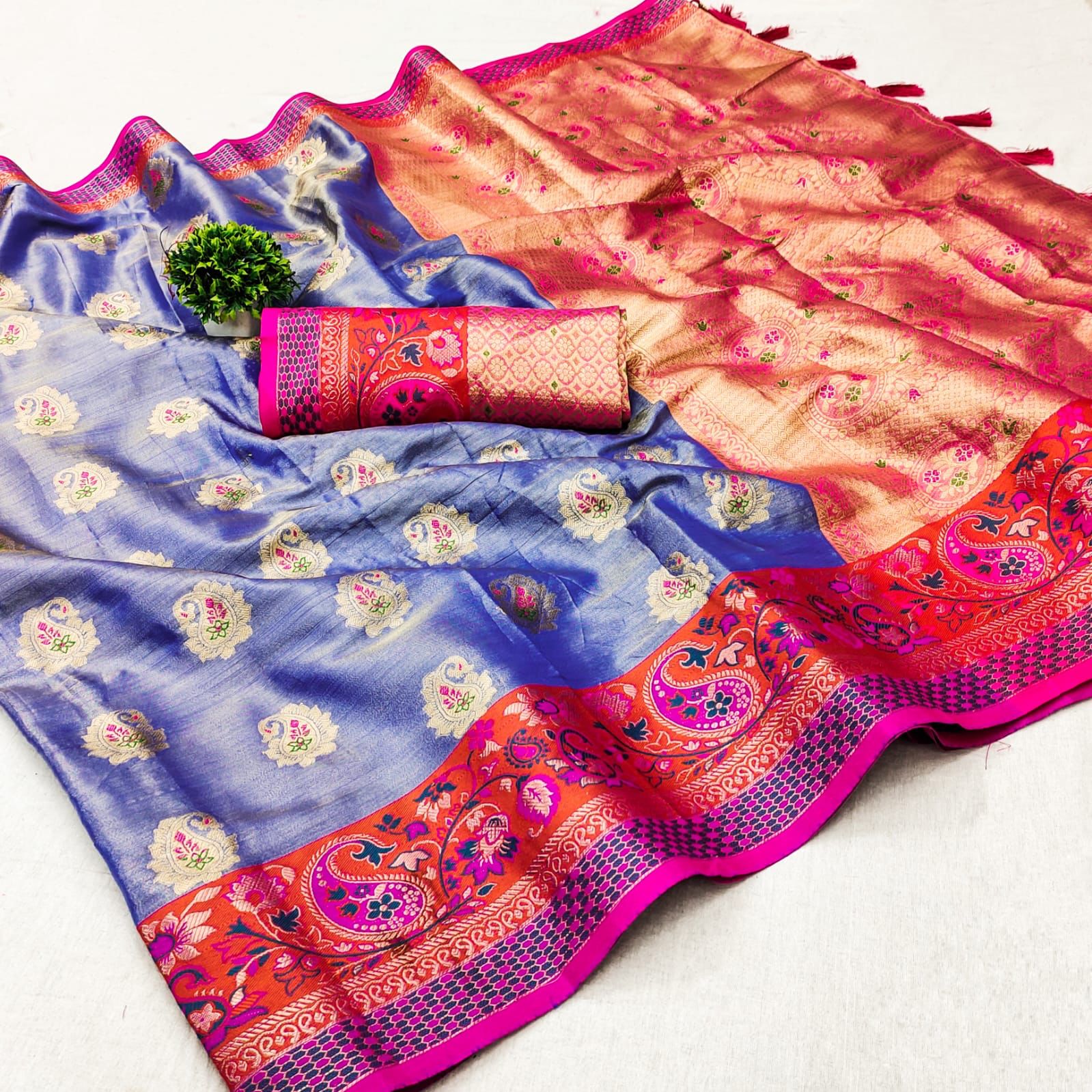 Engrossing Blue Soft Banarasi Silk Saree With Exceptional Blouse Piece