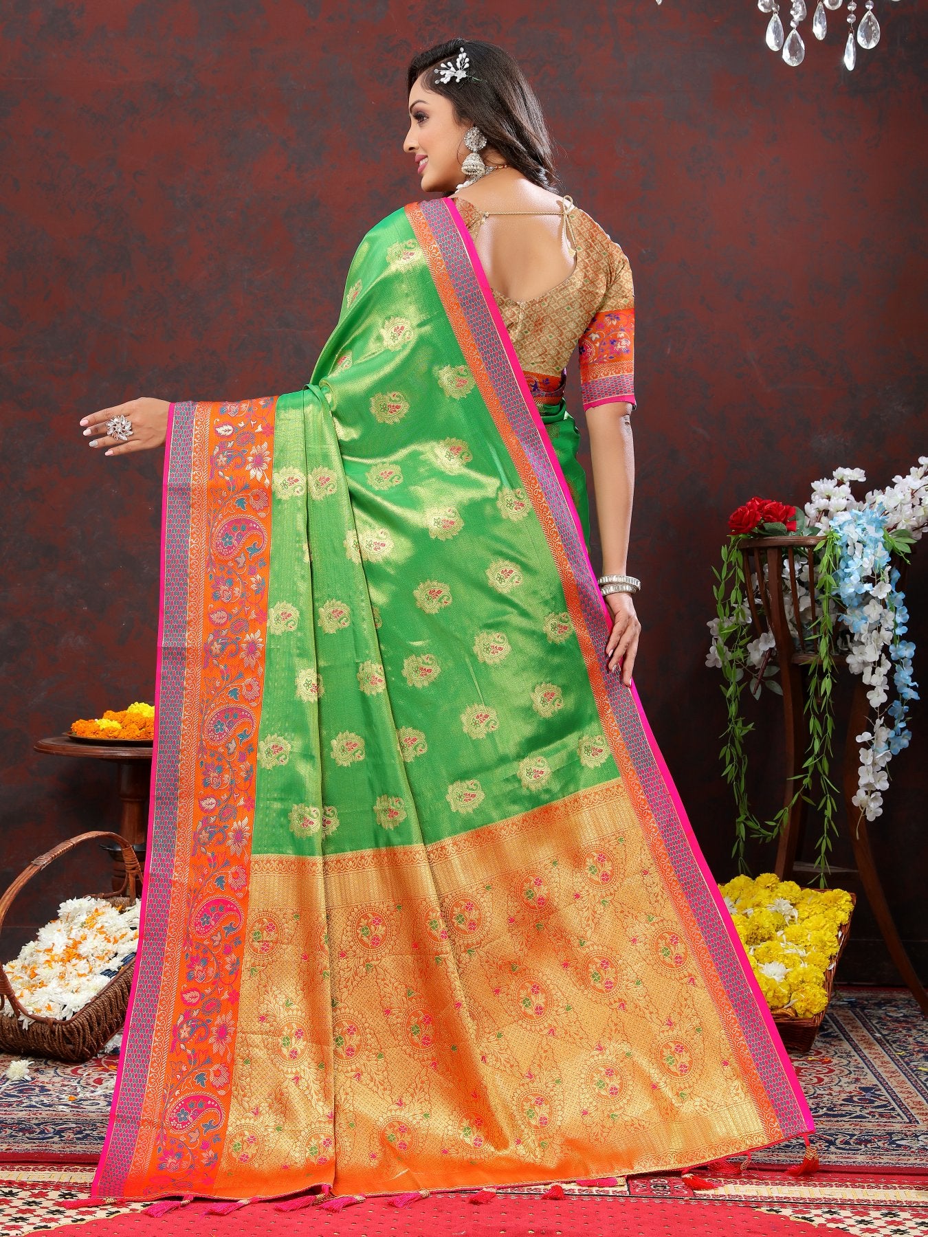 Delectable Perrot Soft Banarasi Silk Saree With Artistic Blouse Piece