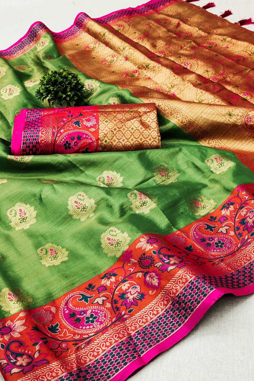 Load image into Gallery viewer, Delectable Perrot Soft Banarasi Silk Saree With Artistic Blouse Piece
