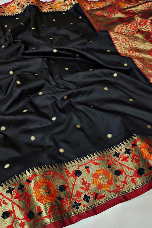 Load image into Gallery viewer, Quintessential Black Soft Banarasi Silk Saree With Amiable Blouse Piece
