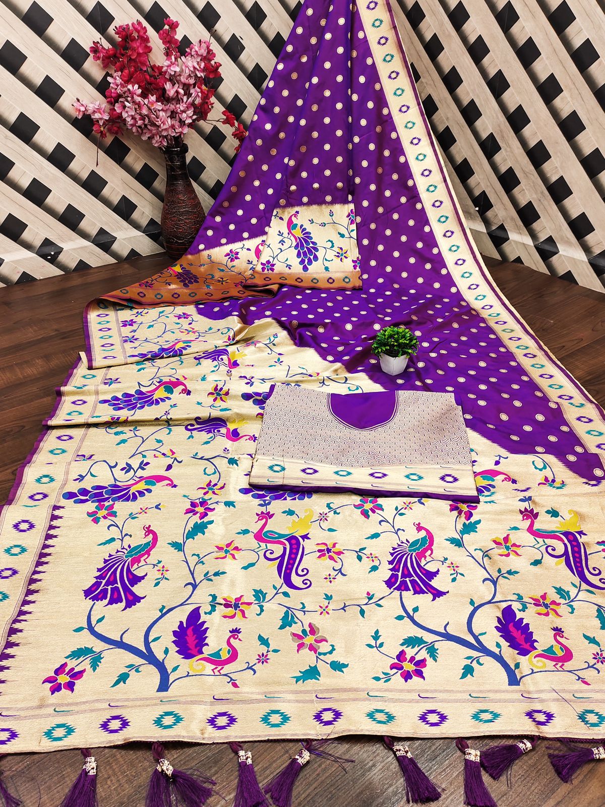 Dazzling Purple Paithani Silk Saree With Hypnotic Blouse Piece