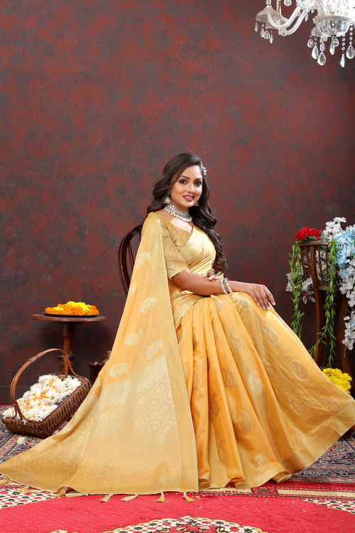 Load image into Gallery viewer, Fantabulous Yellow Cotton Silk Saree With Denouement Blouse Piece
