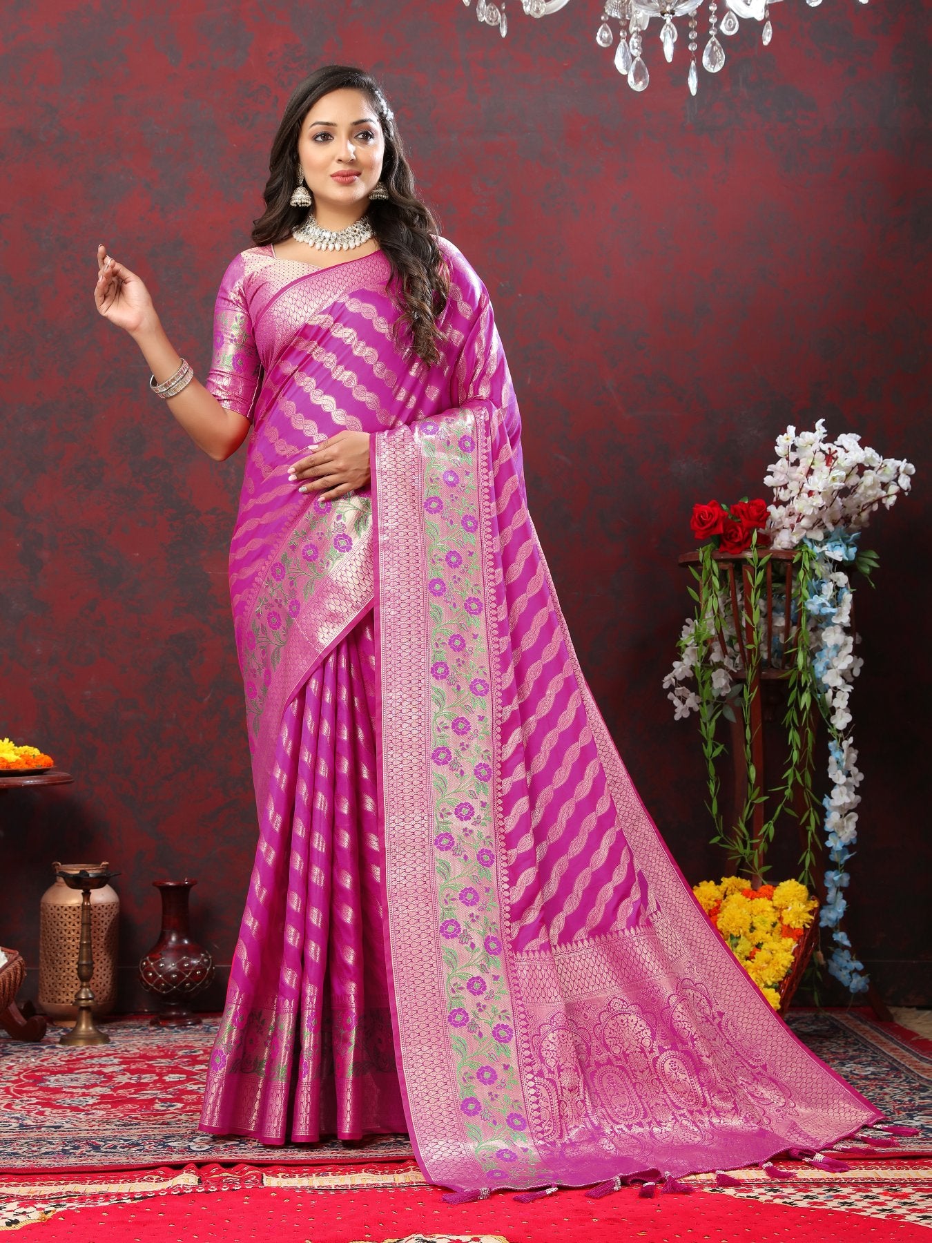 Amiable Purple Soft Banarasi Silk Saree With Confounding Blouse Piece