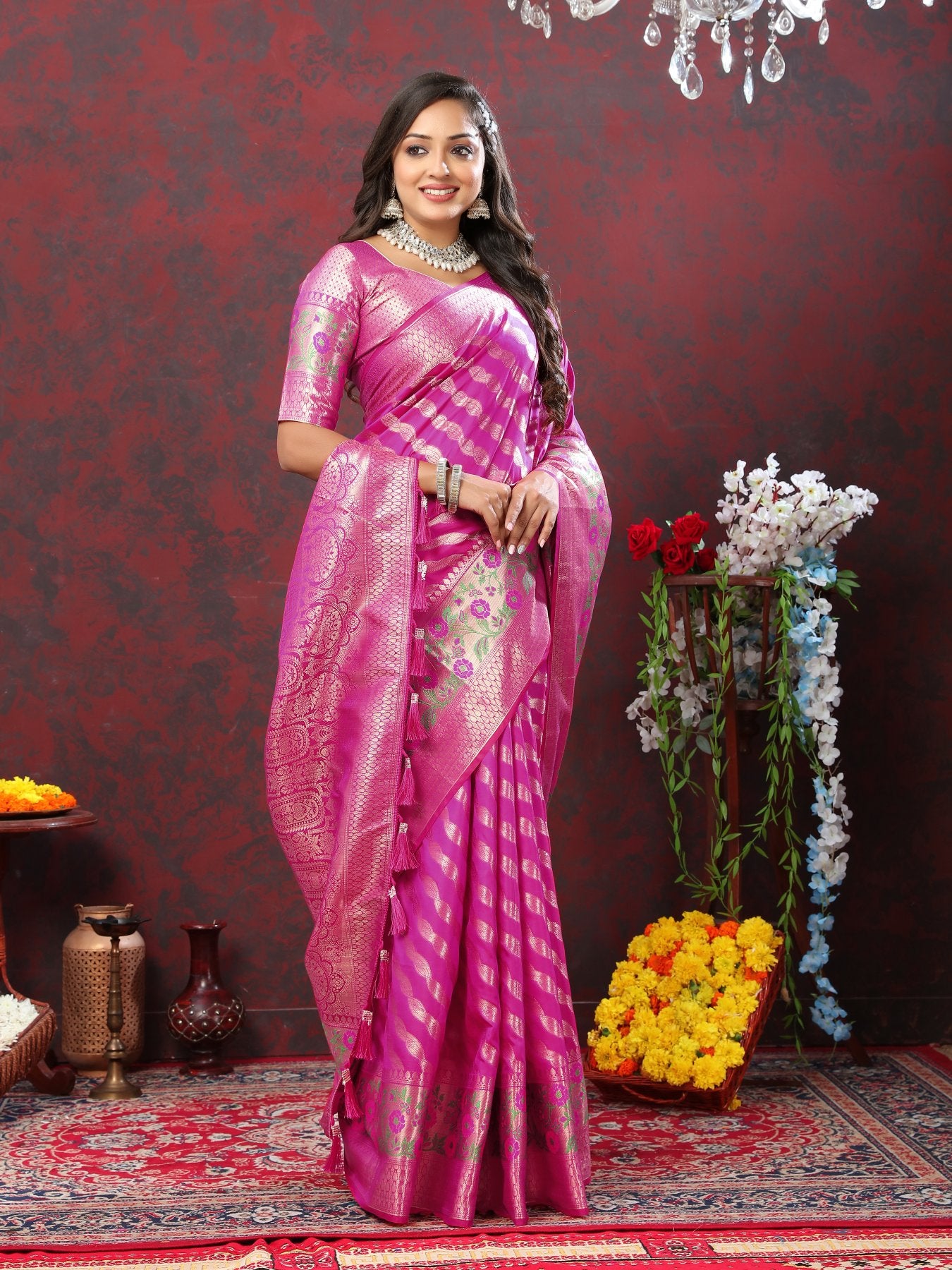 Amiable Purple Soft Banarasi Silk Saree With Confounding Blouse Piece