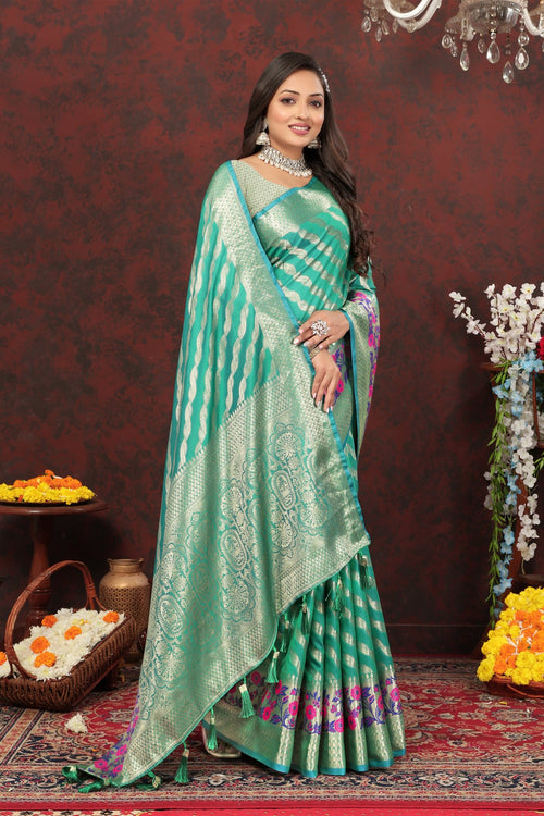 Load image into Gallery viewer, Entrancing Sea Green Soft Banarasi Silk Saree With Entrancing Blouse Piece
