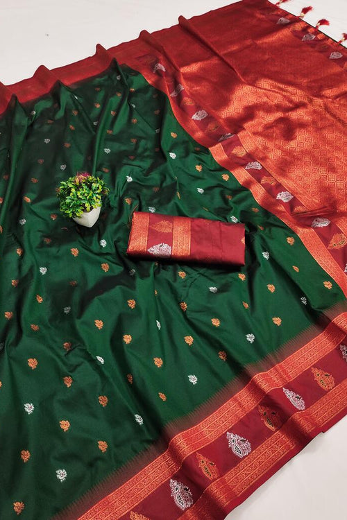 Load image into Gallery viewer, Invaluable Dark Green Soft Banarasi Silk Saree With Surpassing Blouse Piece
