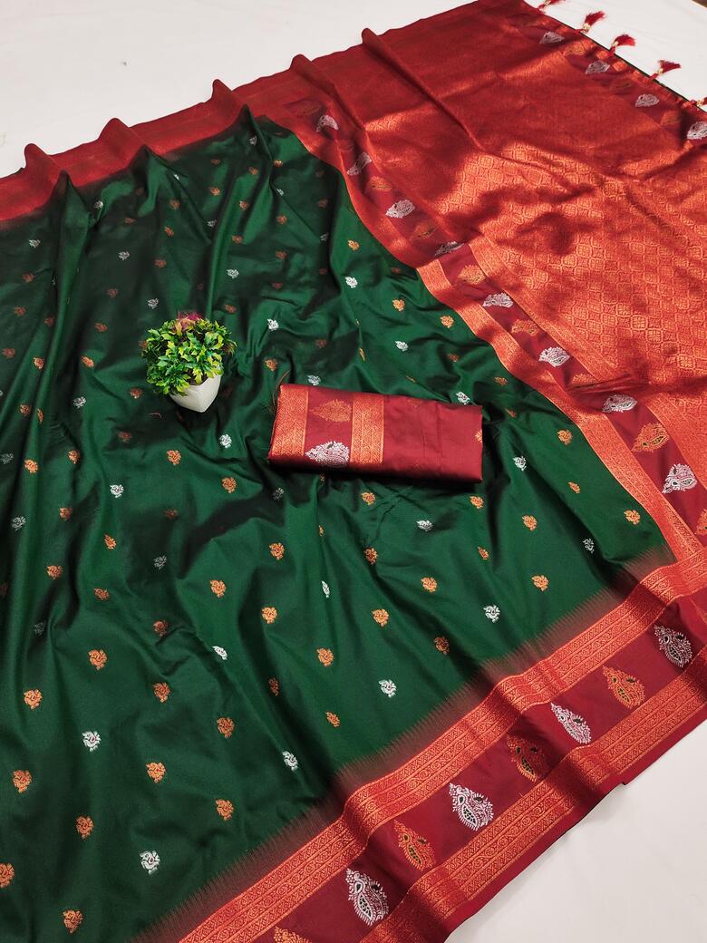 Invaluable Dark Green Soft Banarasi Silk Saree With Surpassing Blouse Piece