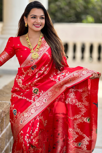 Incredible Red Soft Banarasi Silk Saree With Alluring Blouse Piece