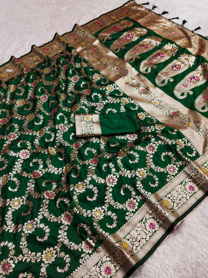 Innovative Dark Green Soft Banarasi Silk Saree With Lovely Blouse Piece