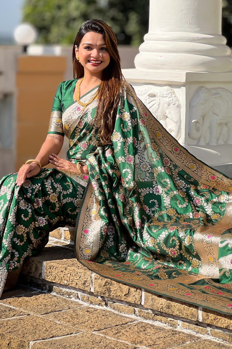 Innovative Dark Green Soft Banarasi Silk Saree With Lovely Blouse Piece