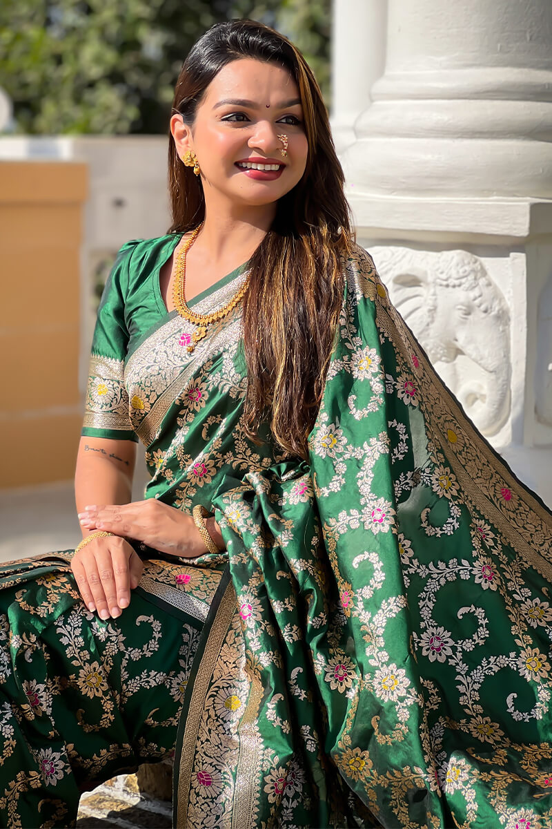 Innovative Dark Green Soft Banarasi Silk Saree With Lovely Blouse Piece