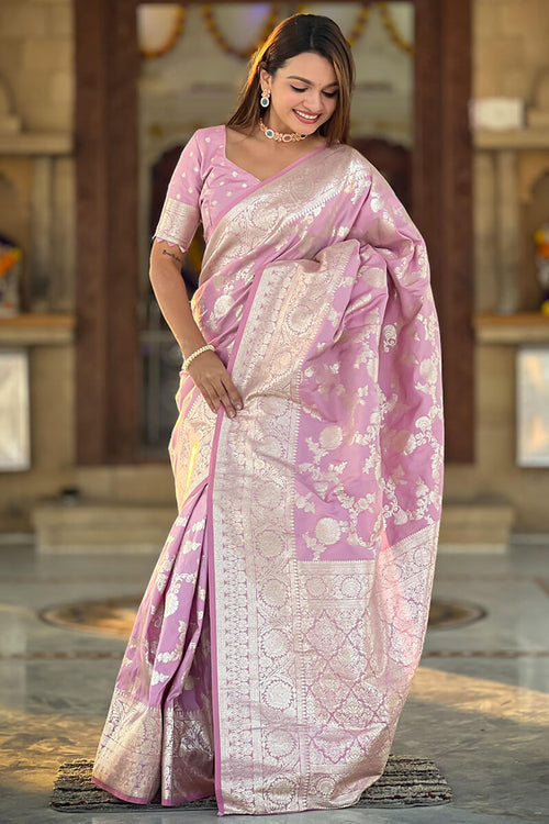 Load image into Gallery viewer, Wonderful Baby Pink Soft Banarasi Silk Saree With Attractive Blouse Piece
