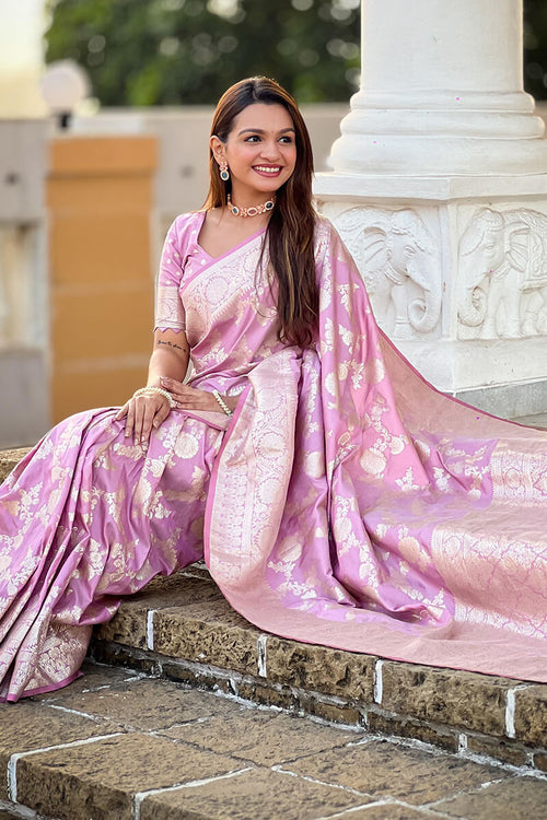 Load image into Gallery viewer, Wonderful Baby Pink Soft Banarasi Silk Saree With Attractive Blouse Piece
