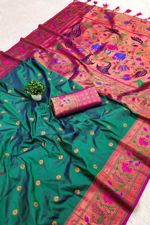 Load image into Gallery viewer, Delightful Rama Paithani Silk Saree With Twirling Blouse Piece
