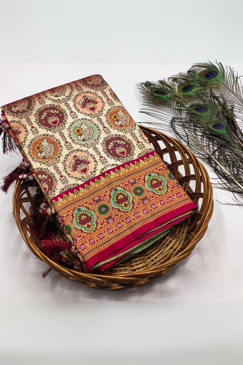 Girlish Maroon Kanjivaram Silk Saree With Groovy Blouse Piece