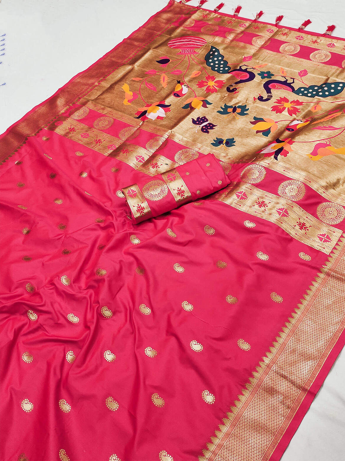 Enticing Dark Pink Paithani Silk Saree With Beleaguer Blouse Piece