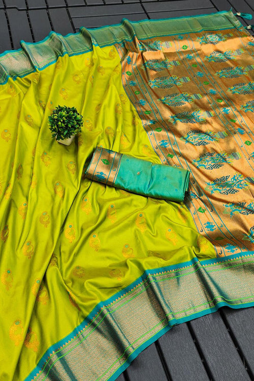 Load image into Gallery viewer, Snazzy Parrot Paithani Silk Saree With Luxuriant Blouse Piece
