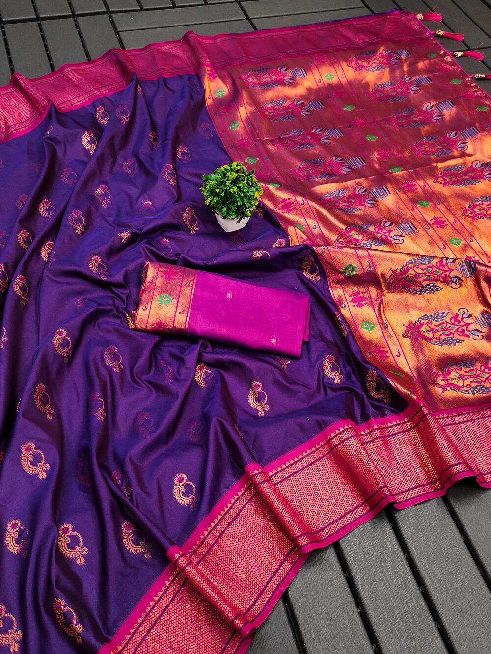 Posh Purple Paithani Silk Saree With Beguiling Blouse Piece