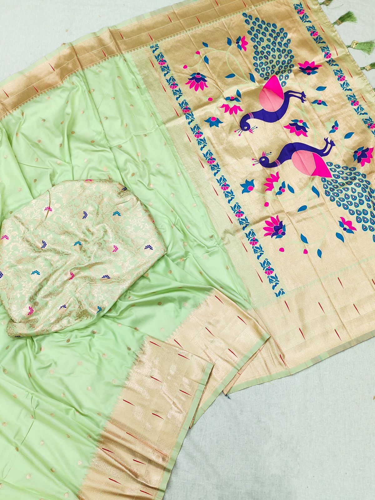 Prominent Pista Paithani Silk Saree With Radiant Blouse Piece