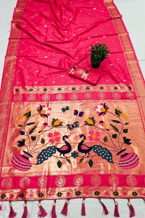 Load image into Gallery viewer, Opulent Dark Pink Paithani Silk Saree With Twirling Blouse Piece
