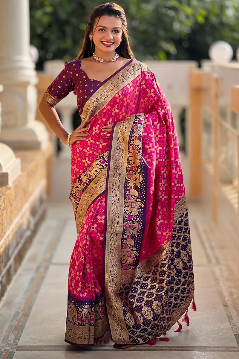 Sizzling Dark Pink Patola Silk Saree with Wonderful Blouse Piece