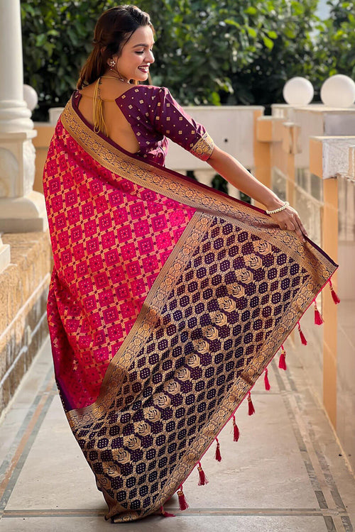 Load image into Gallery viewer, Sizzling Dark Pink Patola Silk Saree with Wonderful Blouse Piece
