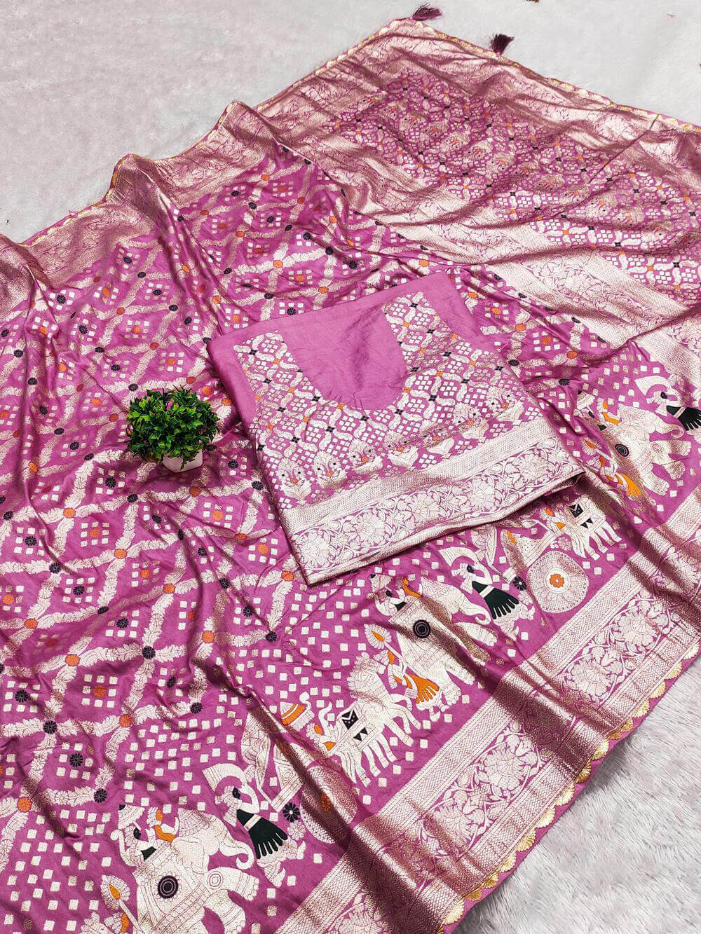 Glowing Pink Soft Banarasi Silk Saree With Intricate Blouse Piece