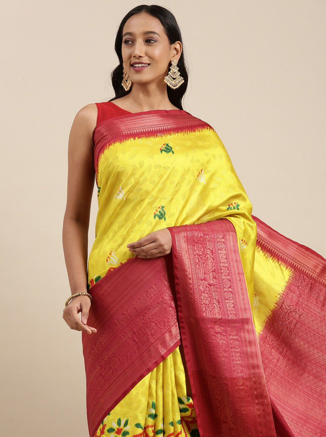 Majesty Yellow Kalamkari Printed Saree With Entrancing Blouse Piece