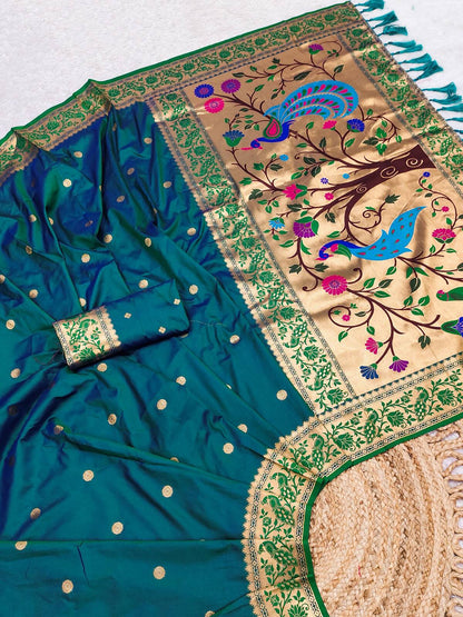 Innovative Rama Paithani Silk Saree With Eloquence Blouse Piece