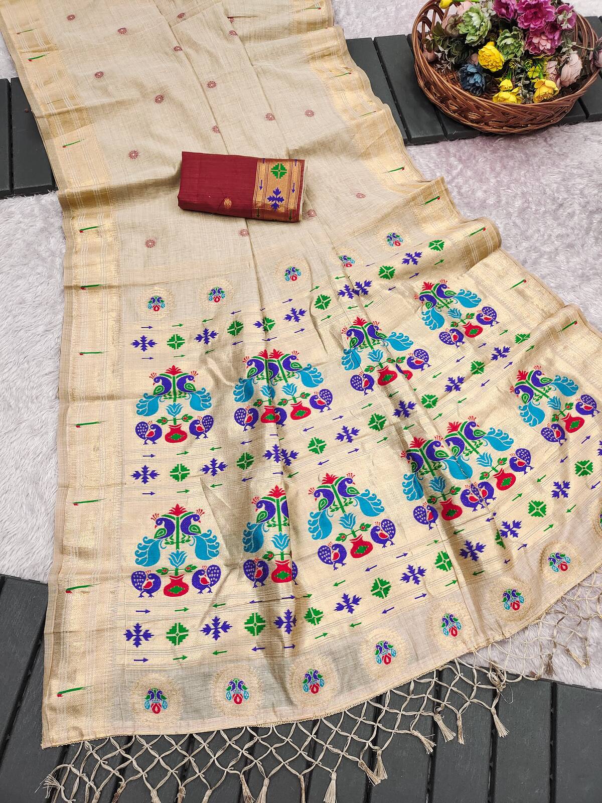 Brood Beige Munga Cotton Paithani Silk Saree With Surreptitious Blouse Piece