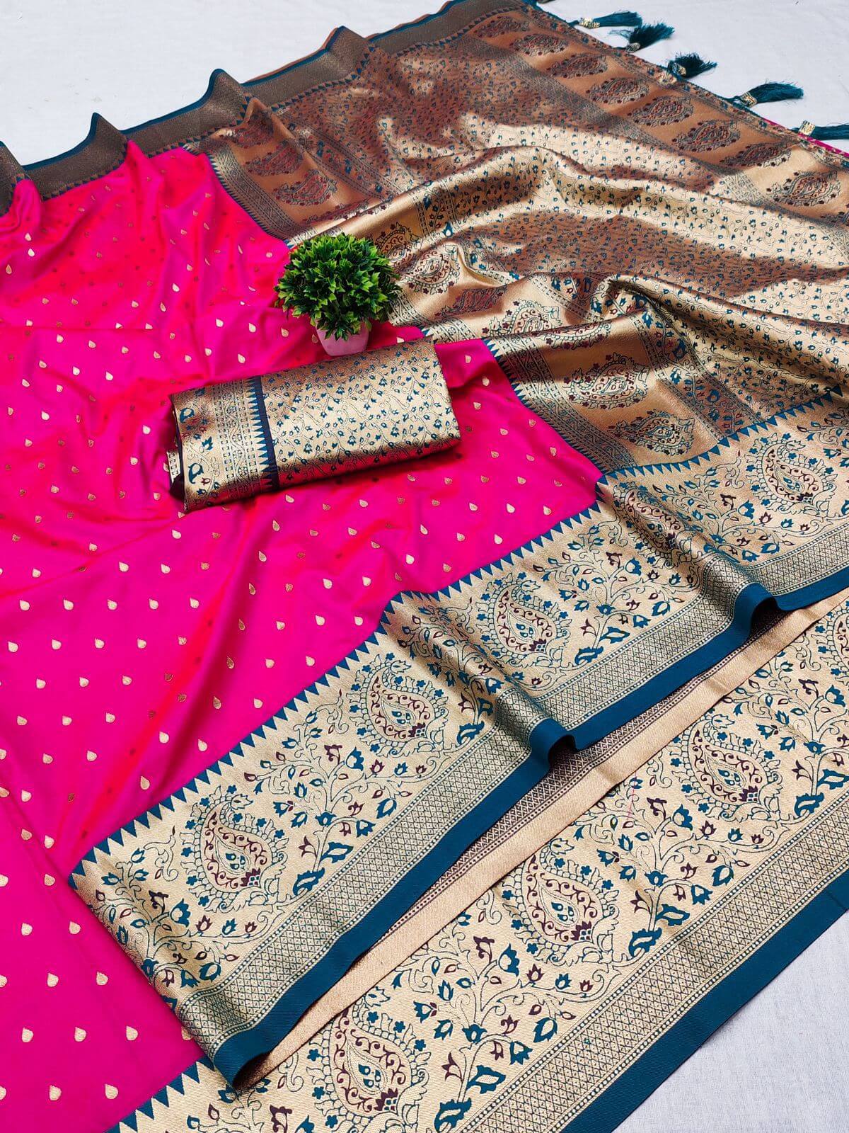 Sophisticated Dark Pink Soft Banarasi Silk Saree With Unique Blouse Piece